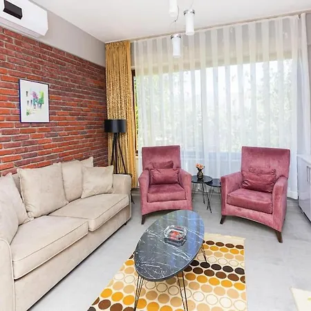 Colorful House With Garden In The Heart Of Turkbuku * 博德鲁姆